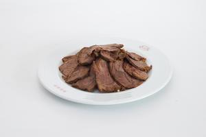 Plátky hovězího masa vařeného v sójové omáčce