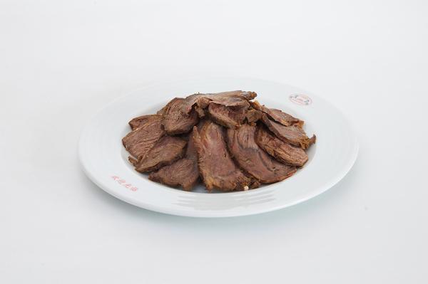 Plátky hovězího masa vařeného v sójové omáčce